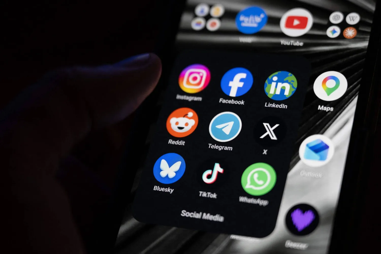 France's Top Court Blocks Social Media Ban for under-15s