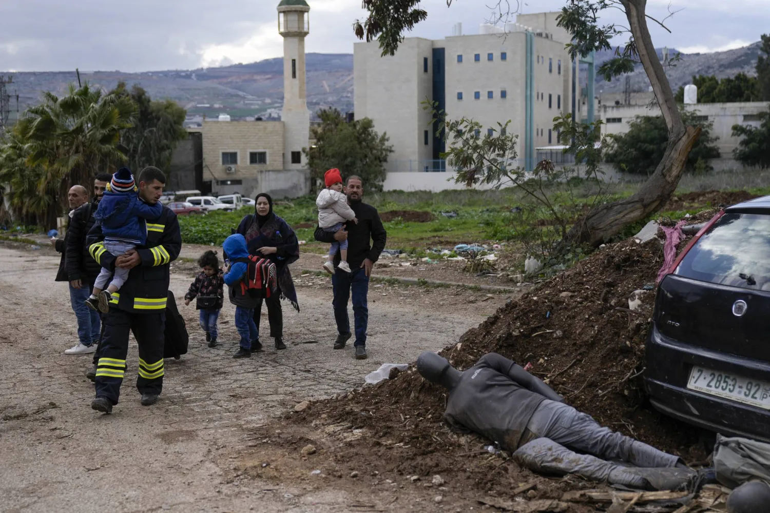 Israeli Military Says it is Expanding West Bank Operation to Nur Shams