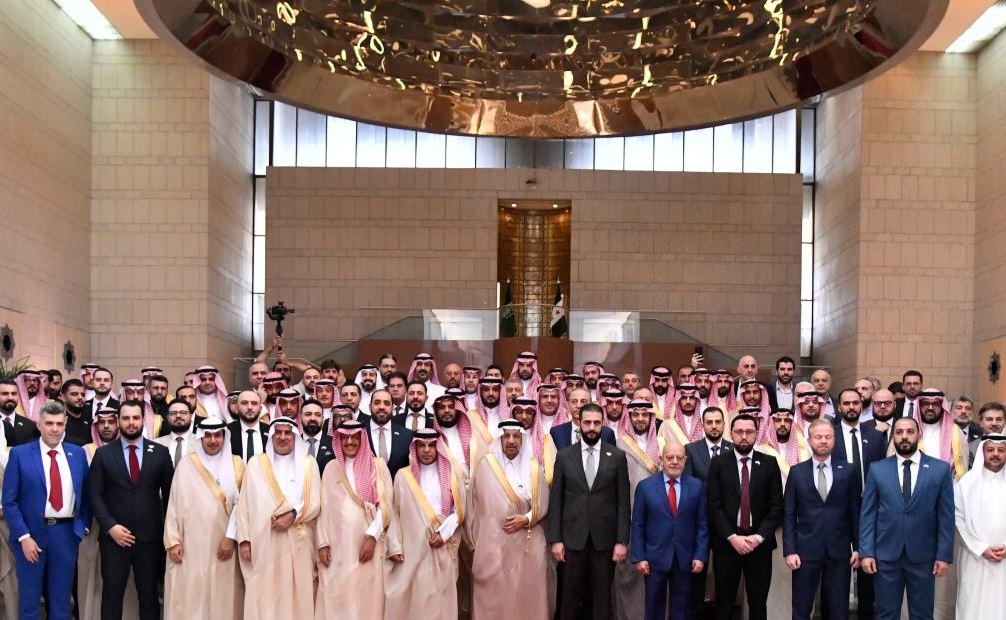 Syria, Saudi Arabia sign 6-bln-USD investment deals