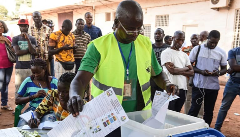 Guinea's presidential election campaign kicks off
