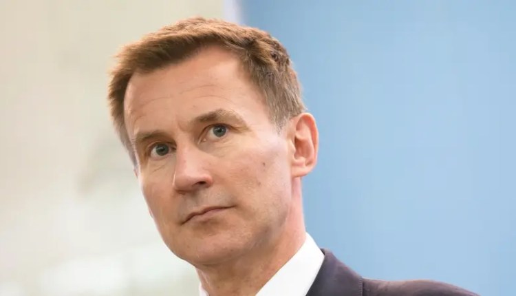 UK Chancellor vows to build renewed economy amid growth challenges