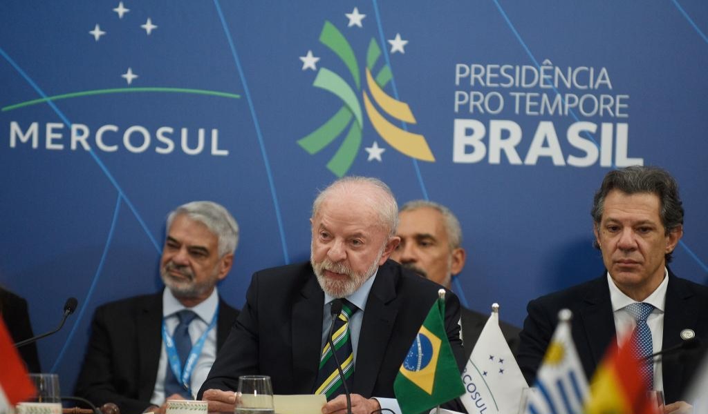 Brazilian president warns armed intervention in Venezuela would be "humanitarian catastrophe"
