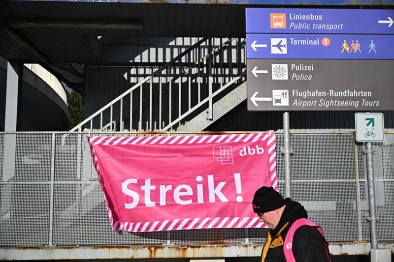 German airports to be hit by labour strike on Monday