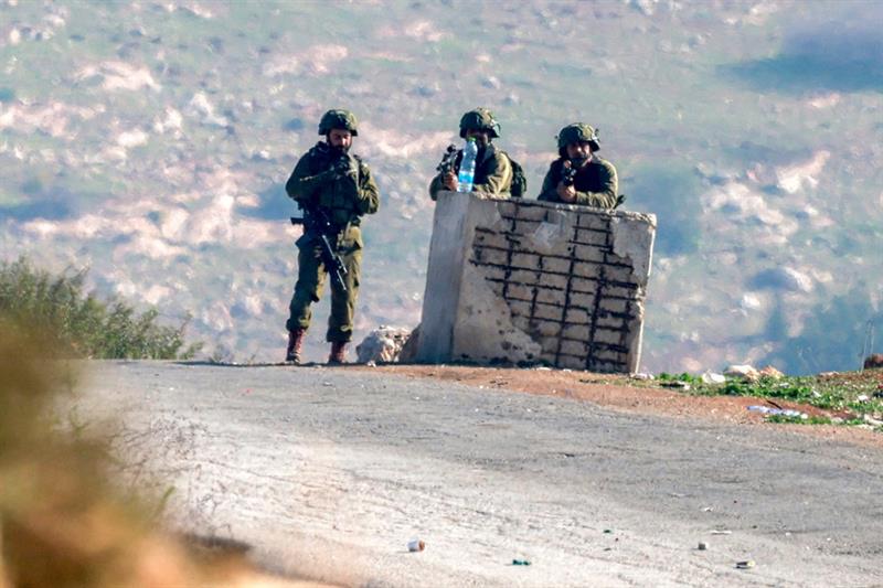 Israeli military says troops shoot dead gunman in West Bank