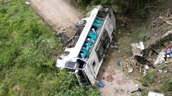 At least 7 killed as passenger coach overturns in N. Vietnam