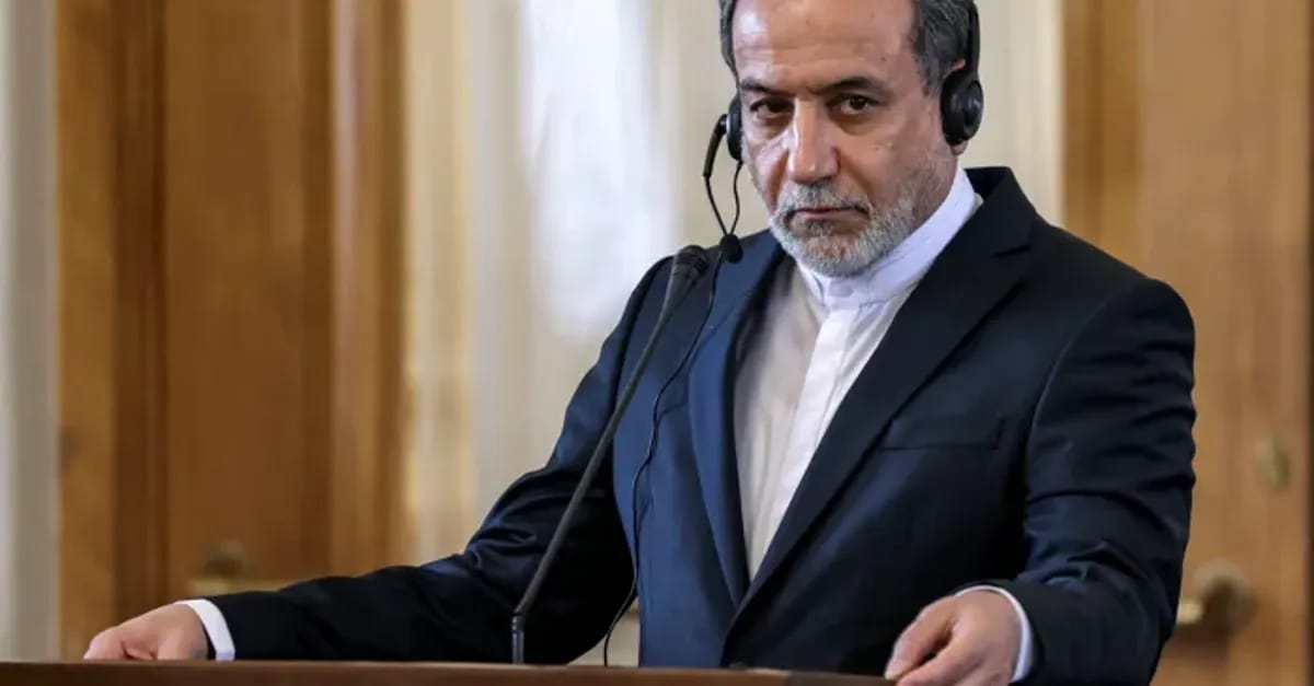 Iranian FM says Tehran cannot give up nuclear enrichment