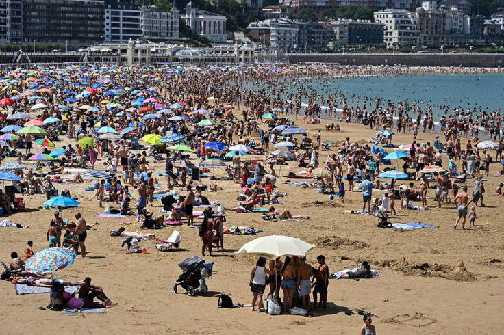 Spain heatwave warning after 212 people die
