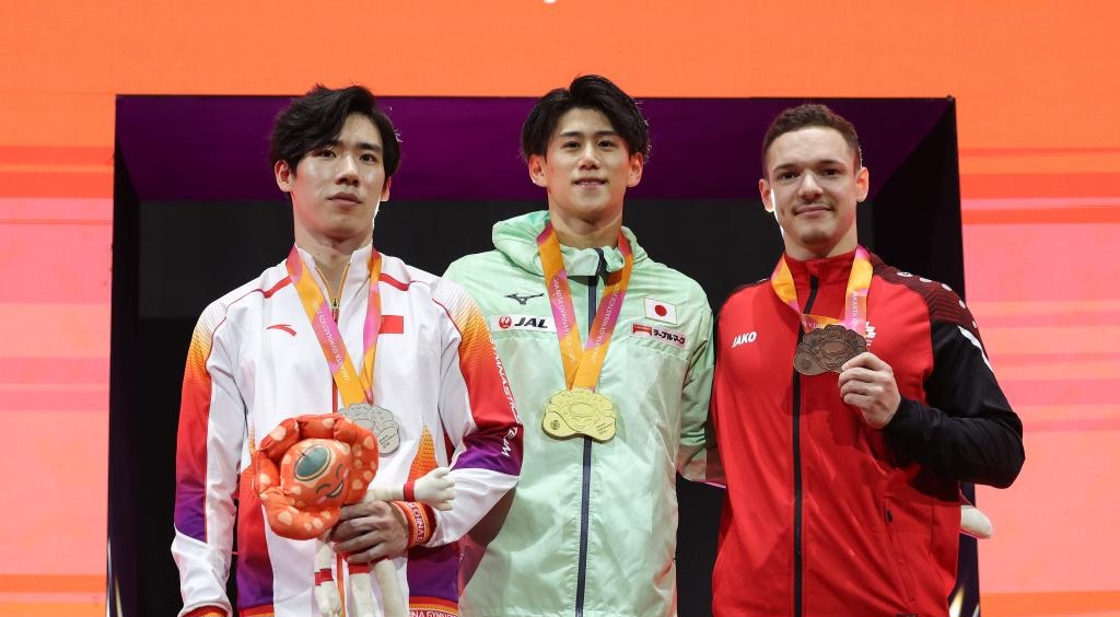 Japan's Hashimoto wins men's all-around title at Jakarta World Gymnastics Championships