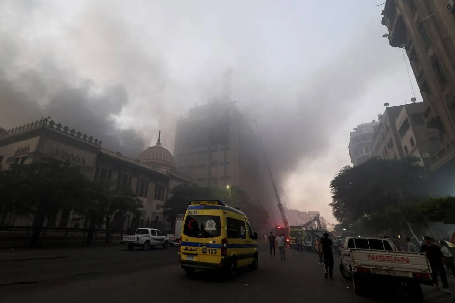 Fire at a Telecom Company in Cairo Injures 14 and Temporarily Disrupts Service