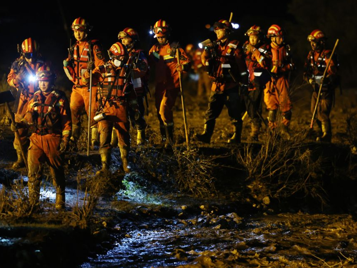 Chinese Flash Flood Kills 10, Injures 23