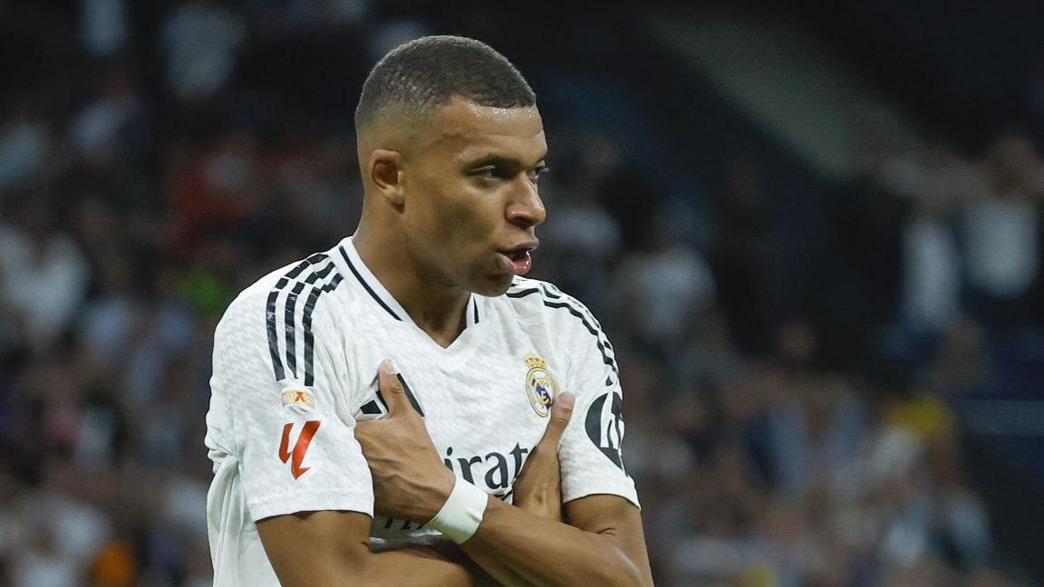 Real Madrid forward Mbappe suffers thigh injury