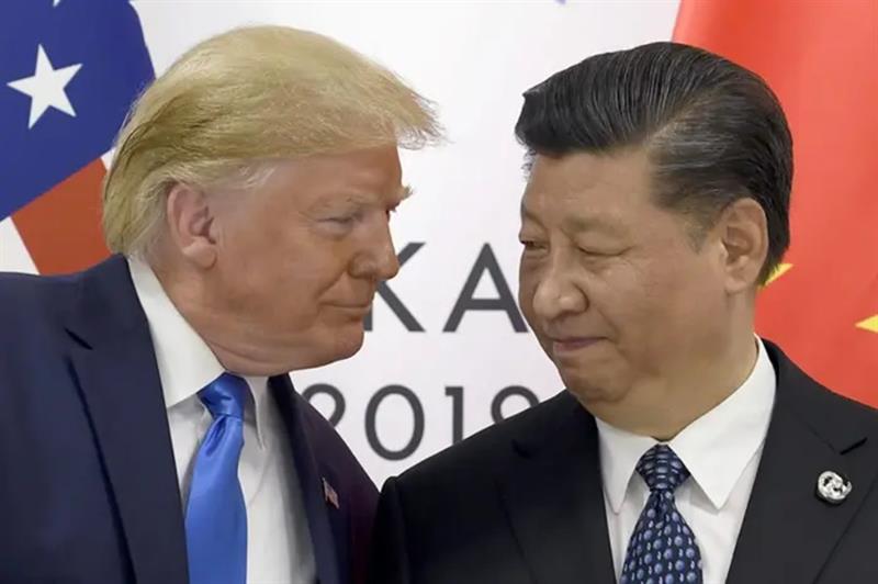 US and China must 'get along', Xi tells Trump