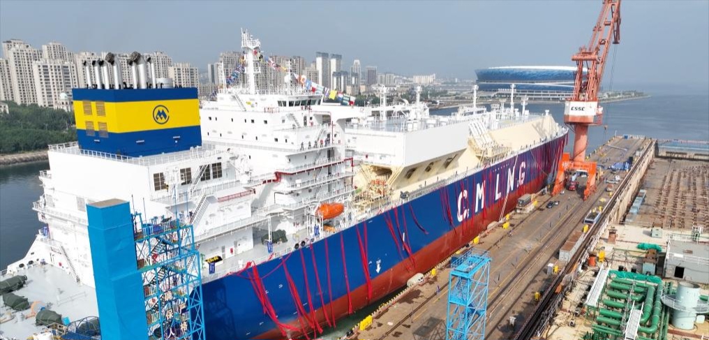 Homegrown large LNG carrier delivered in Dalian, China