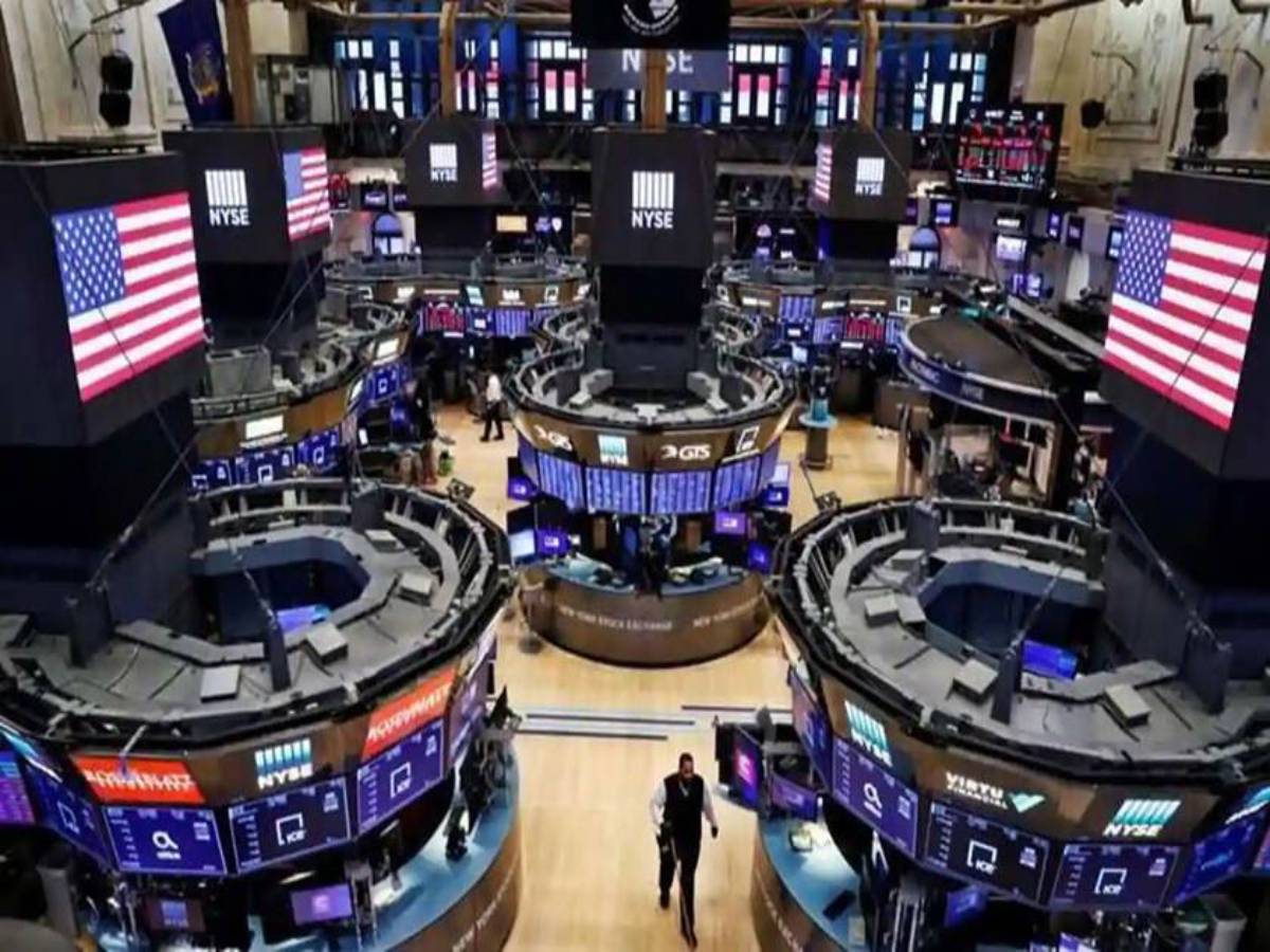 US Stocks Close Mixed