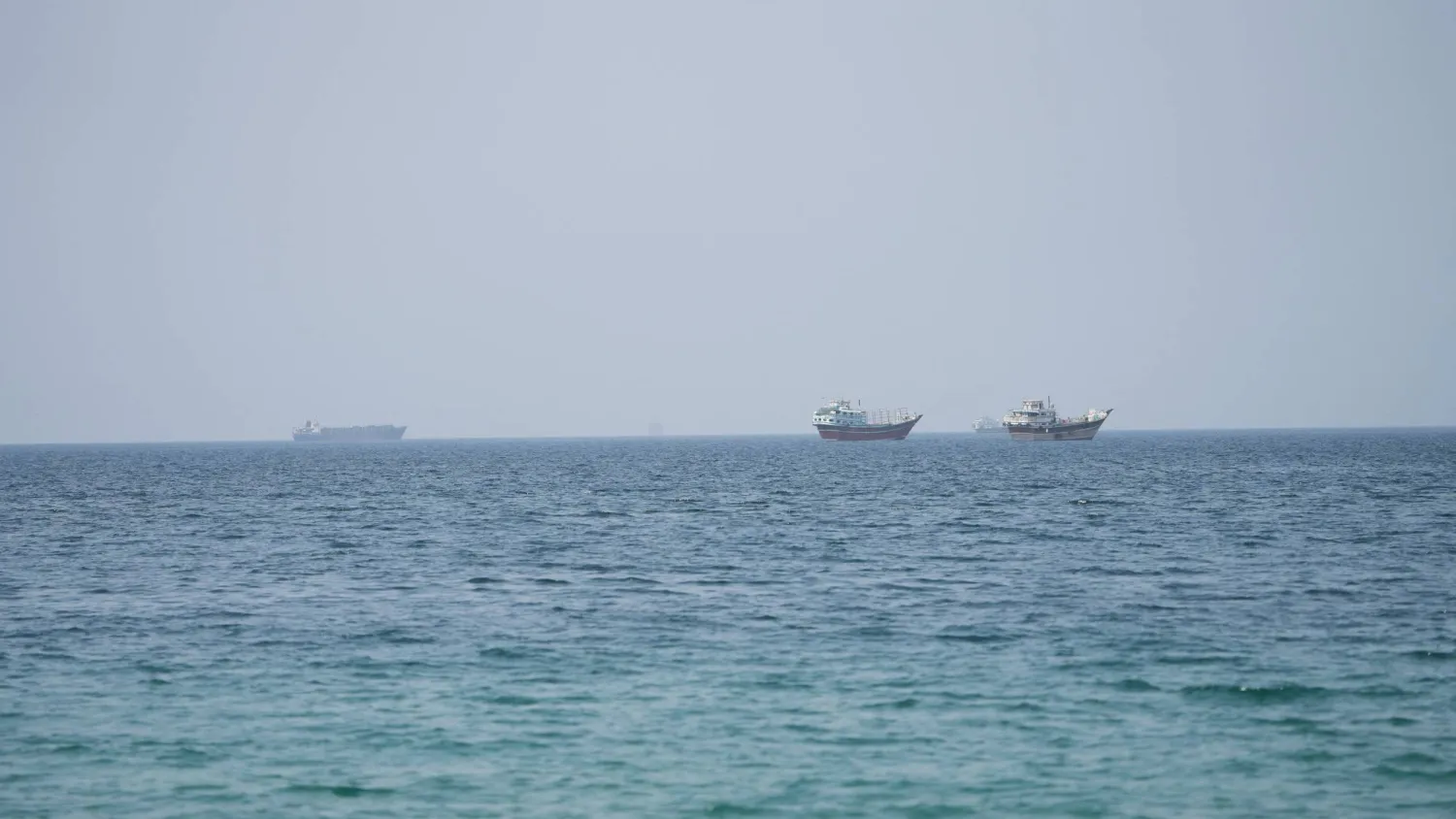 Vessel Traffic Through Hormuz Dwindles this Week as Markets Watch Iran-Oman Talks
