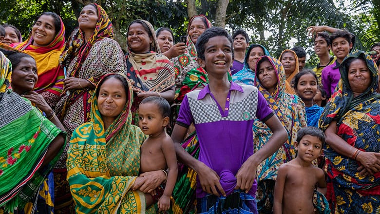 Bangladesh's inflation eases slightly in August