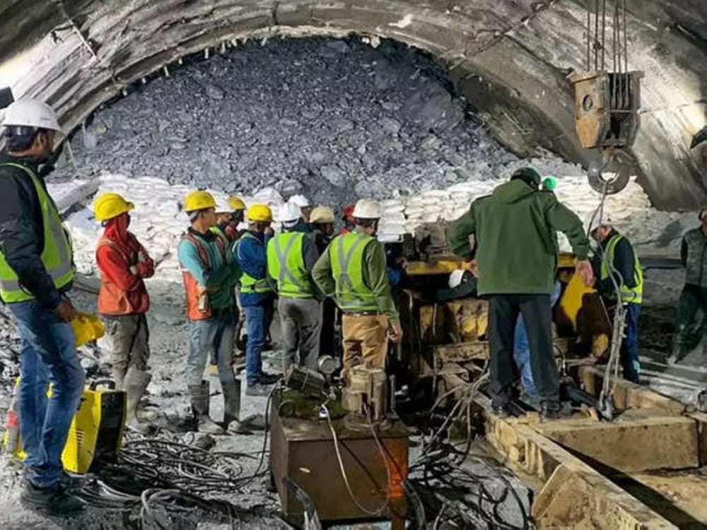 6 killed, 12 injured in coal mine blast in northern Afghanistan