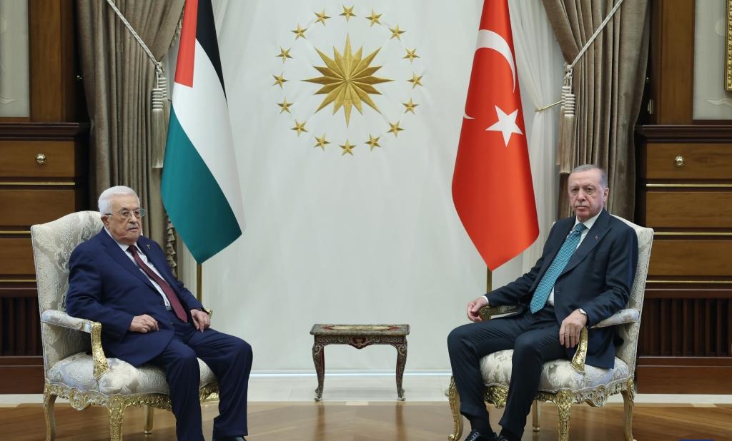Erdogan, Abbas discuss Gaza crisis, call for immediate ceasefire