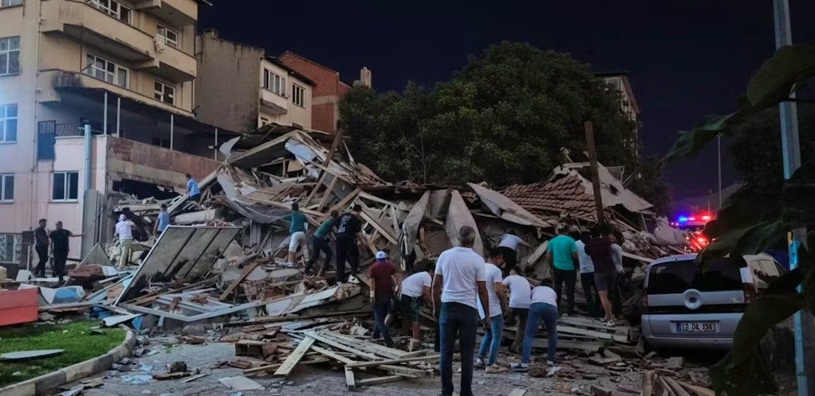 6.1-magnitude earthquake jolts Türkiye's western Balikesir province