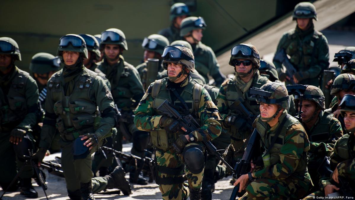 Venezuelan army holds second day of military drills