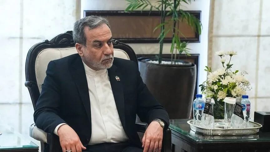 Heads of Ukrainian, Iranian foreign ministries hold phone call after vessel attack
