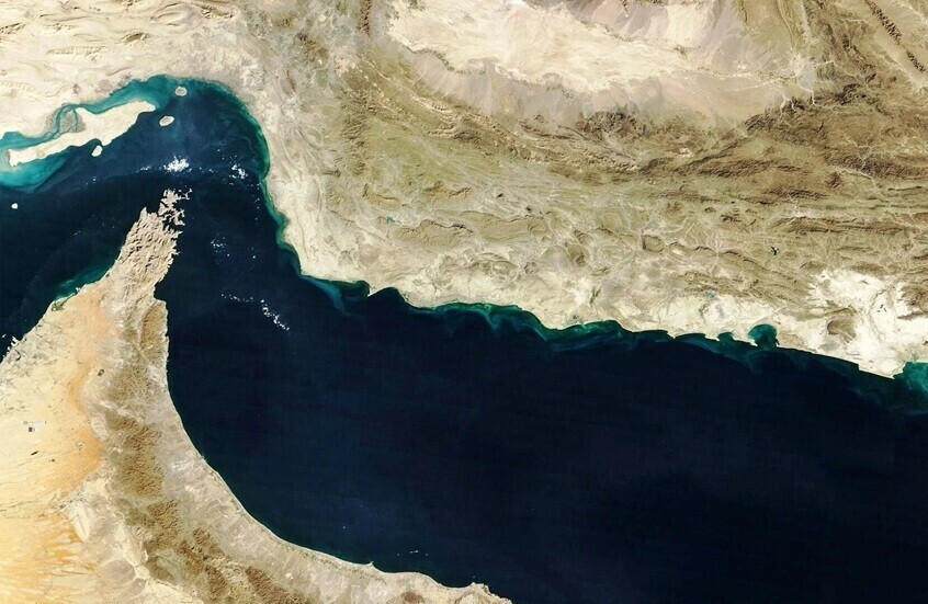 Iran announces alternative routes in Strait of Hormuz