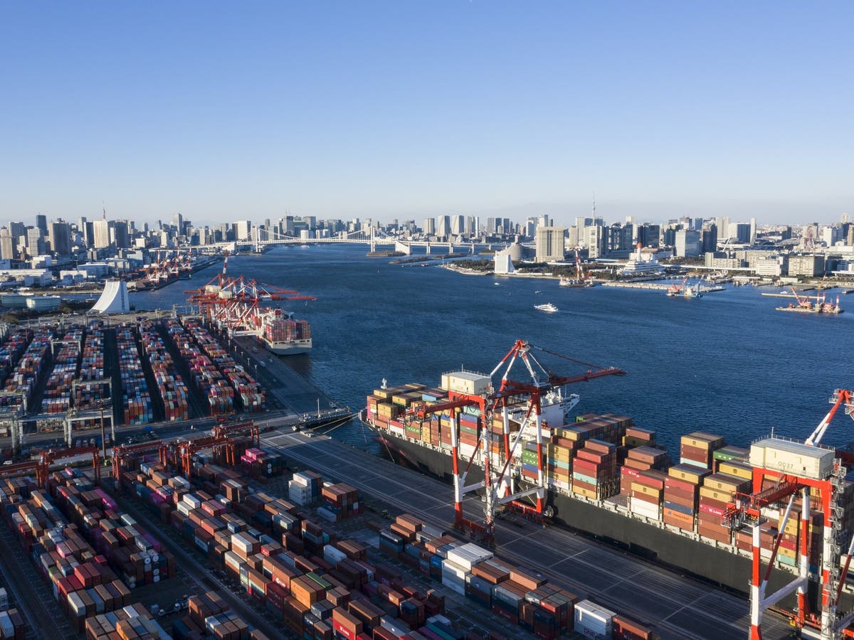 S. Korea's export tops 80 bln USD for 2nd month in April