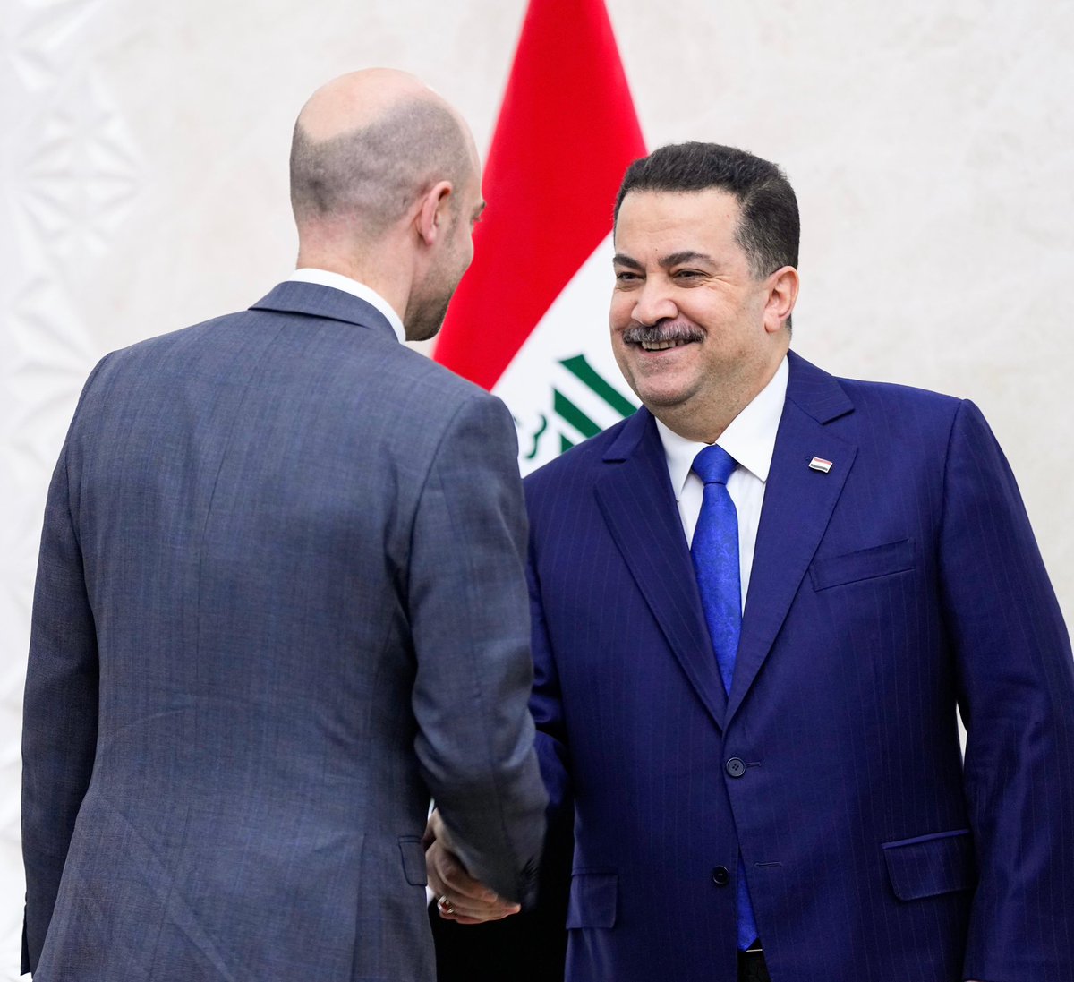 Iraq, France discuss security, IS detainees amid regional tensions