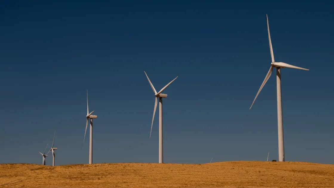 Trump administration cancels 679 mln USD in funding for offshore wind projects