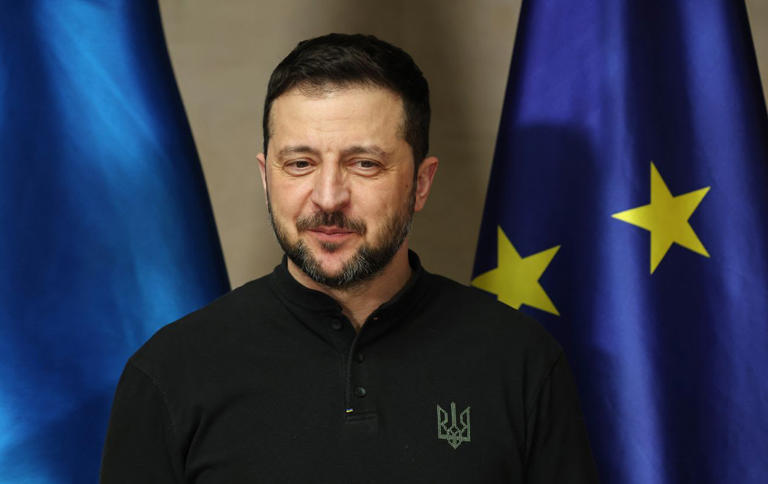 Zelenskyy calls Russian 3-day ceasefire plan 'theatrical performance'