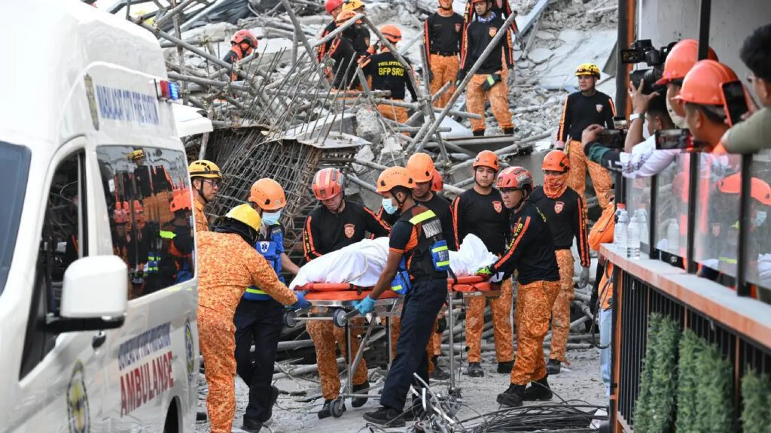Philippine Construction Collapse Toll Hits Four, over Dozen Missing
