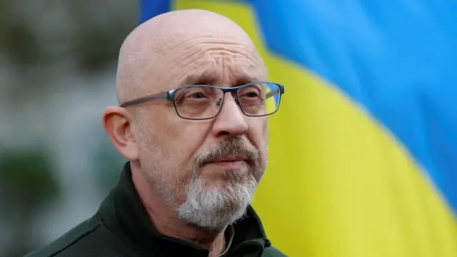 Ukrainian president nominates former PM as new defense minister