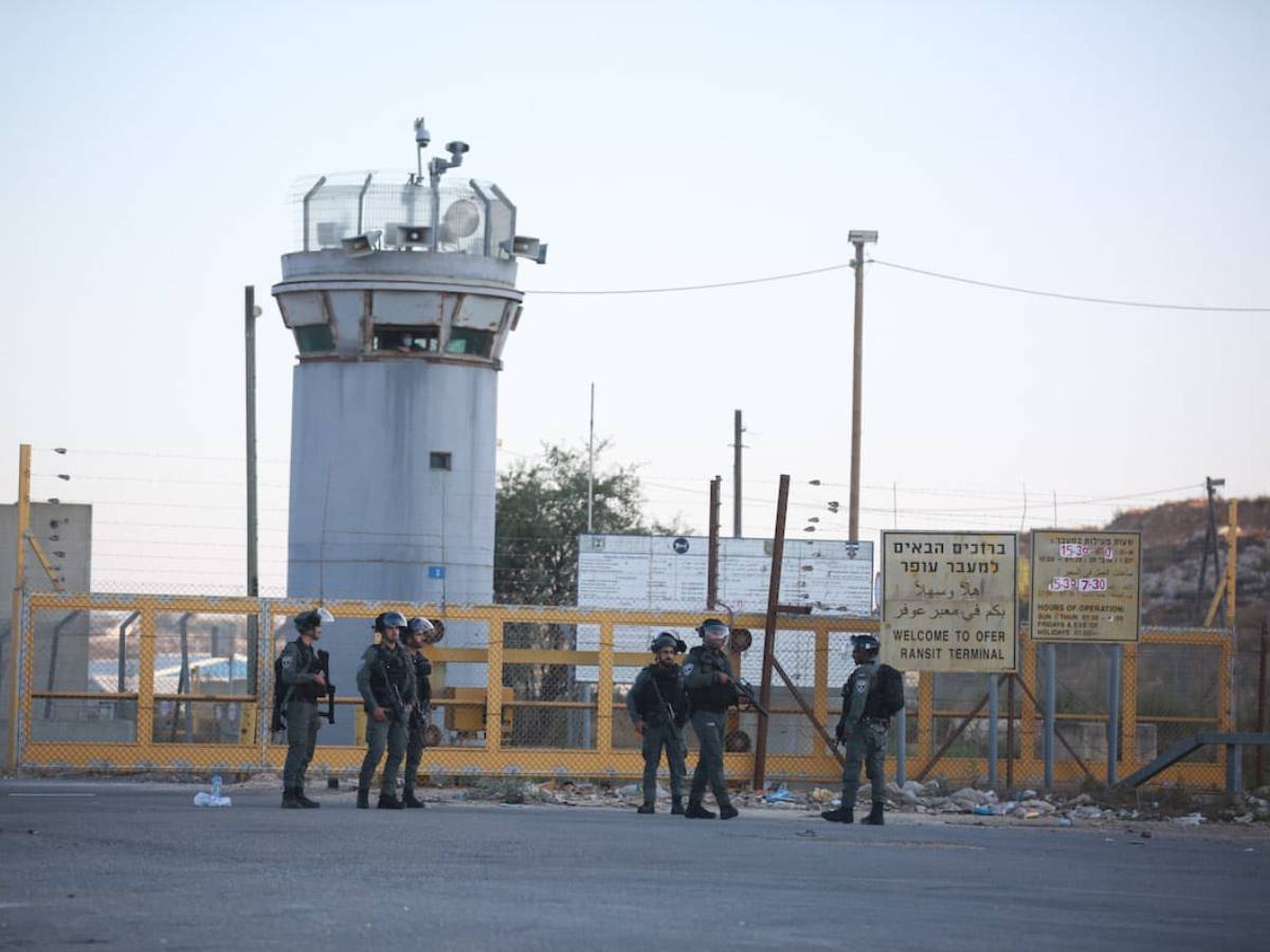 Israeli Occupation Authorities Release 80 Gazan Captives
