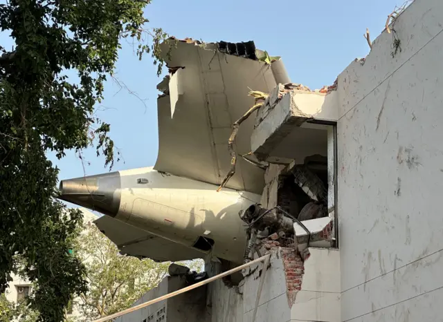 Death toll rises to 274 in Air India plane crash: media
