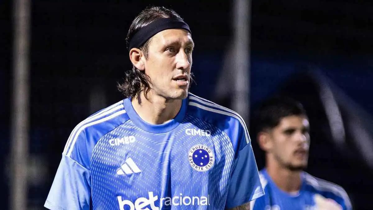 Cruzeiro's Cassio to undergo knee surgery