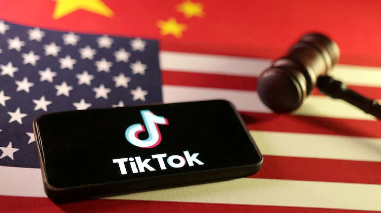 TikTok will be outlawed Sunday. What does it mean for U.S users ?