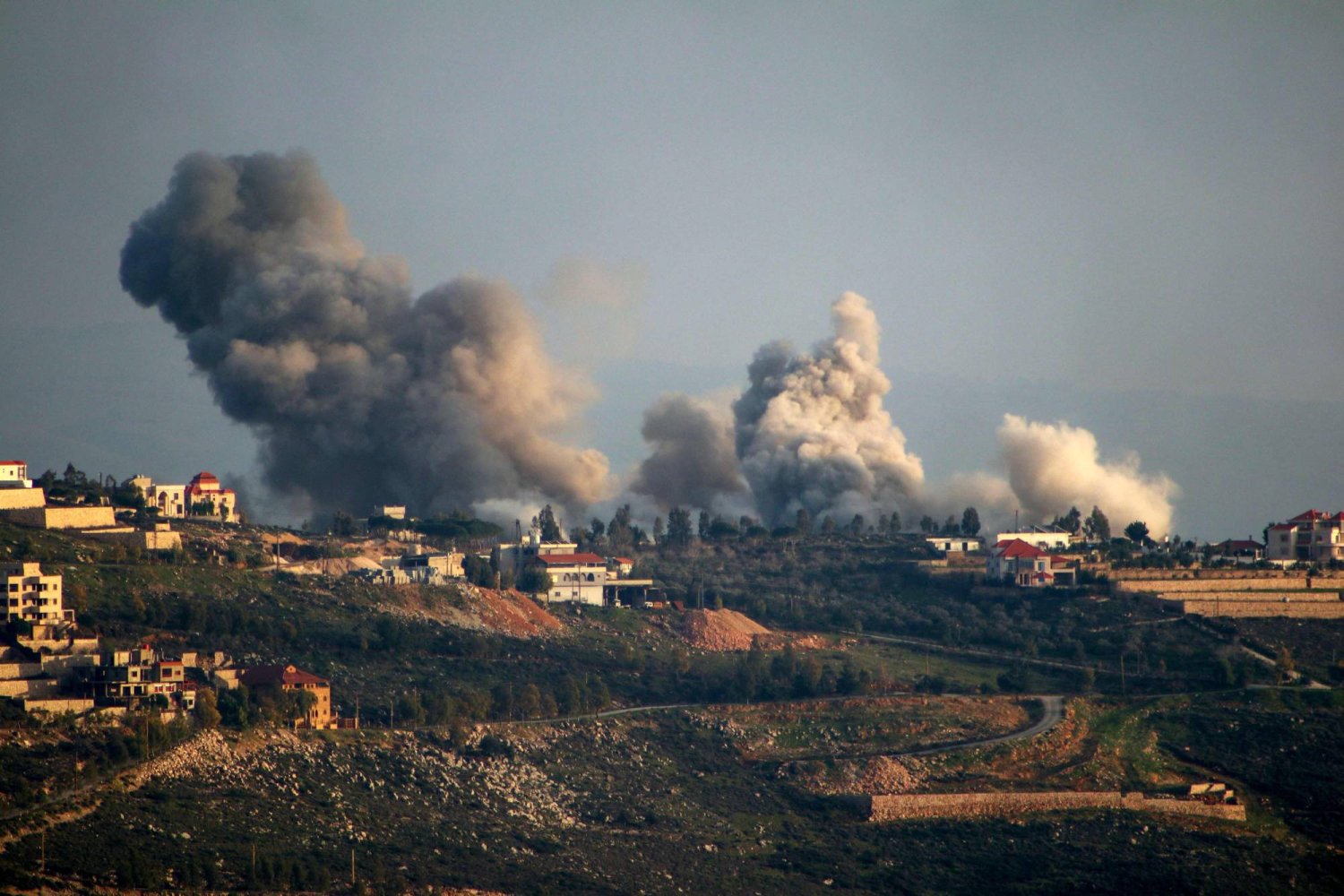 Israel Continues Attacks on Southern Lebanon Villages, Towns