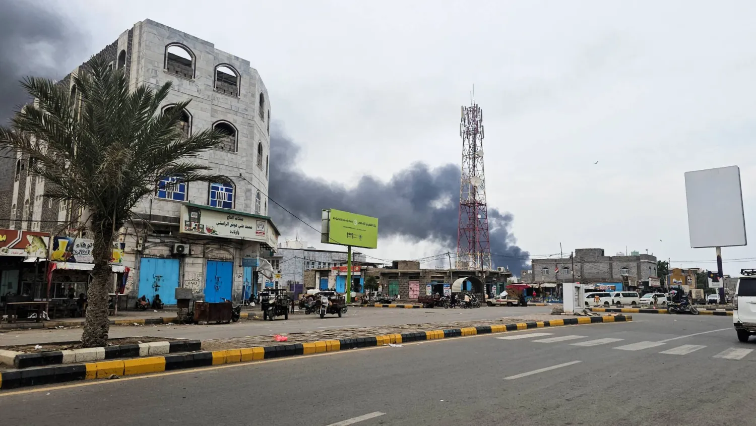 Houthis Widen their Escalation to Yemen’s West Coast