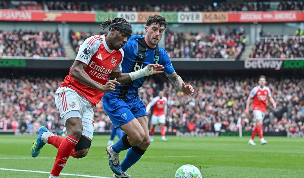 Arsenal suffers blow in Premier League title race