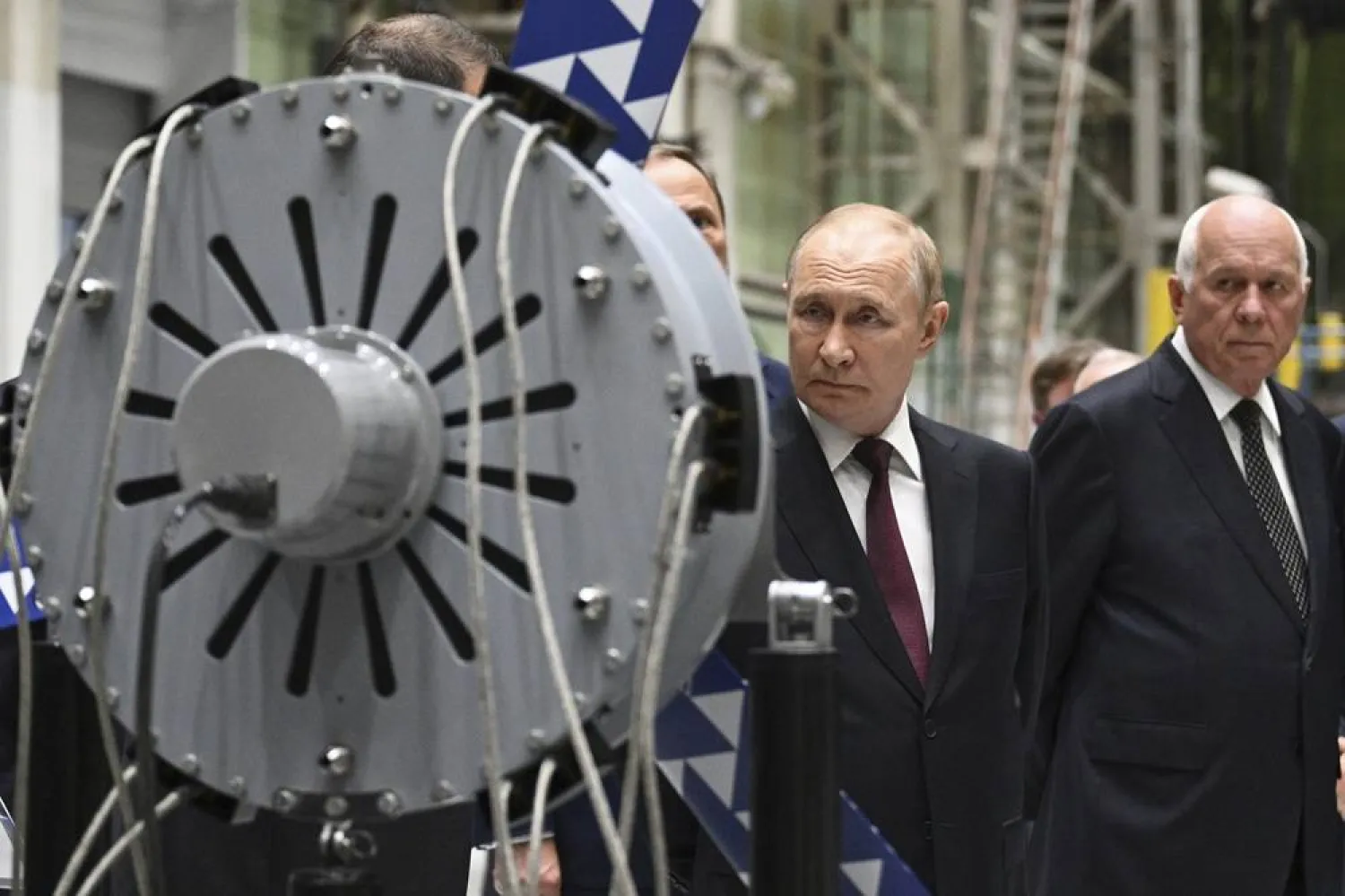Putin Urges Russia’s Aerospace Industry to Develop Rocket Engines