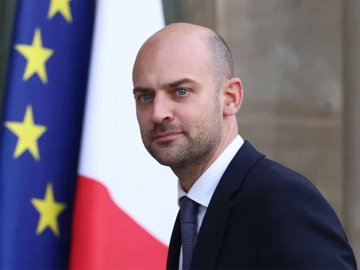 France Urges US, Iran to Sign Peace Agreement