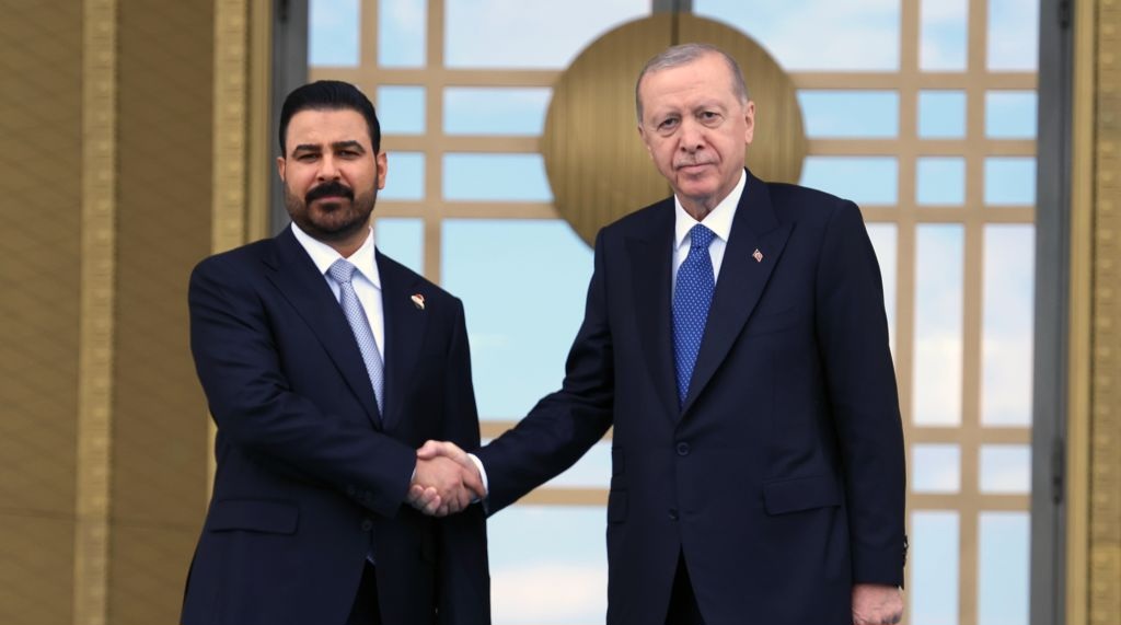 Türkiye, Iraq ink cooperation deals, vow to accelerate strategic project