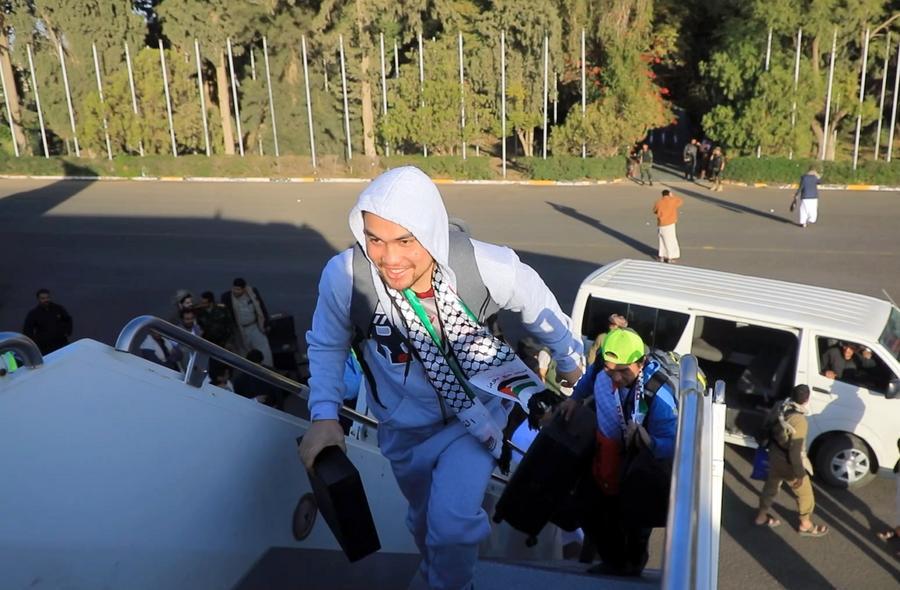 Houthis release 10 sailors through Omani mediation, including 9 Filipinos