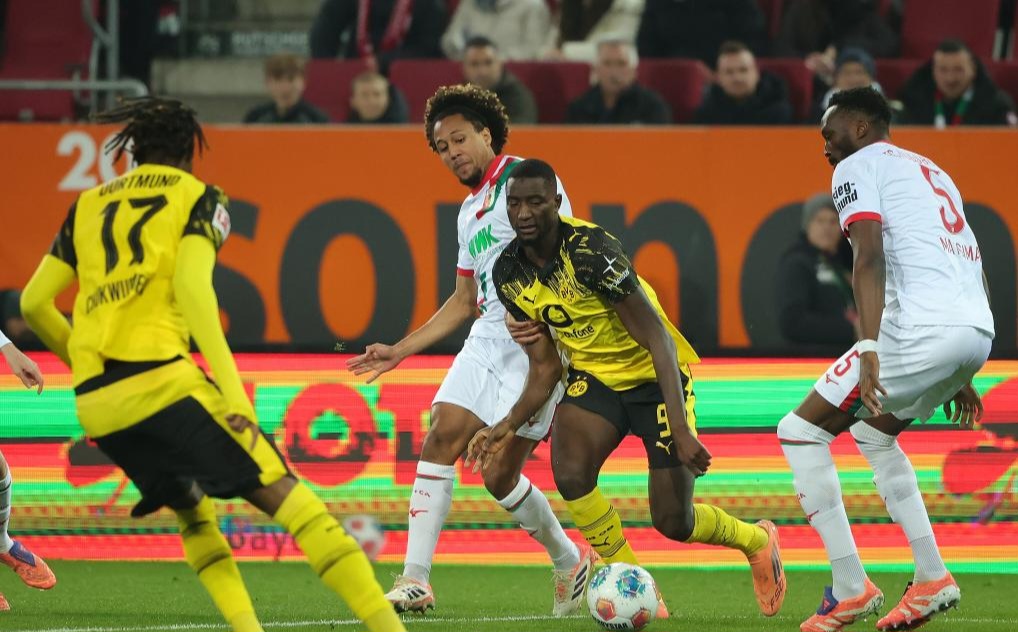 Dortmund extends winning run as Guirassy strike downs Augsburg