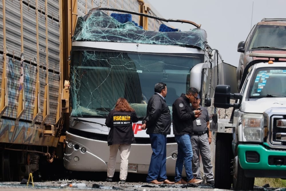 At least 5 dead in train-bus collision in central Mexico